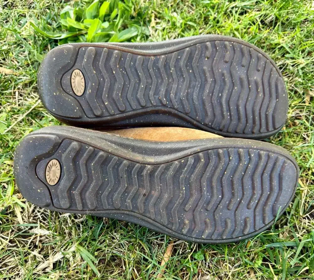 UGG